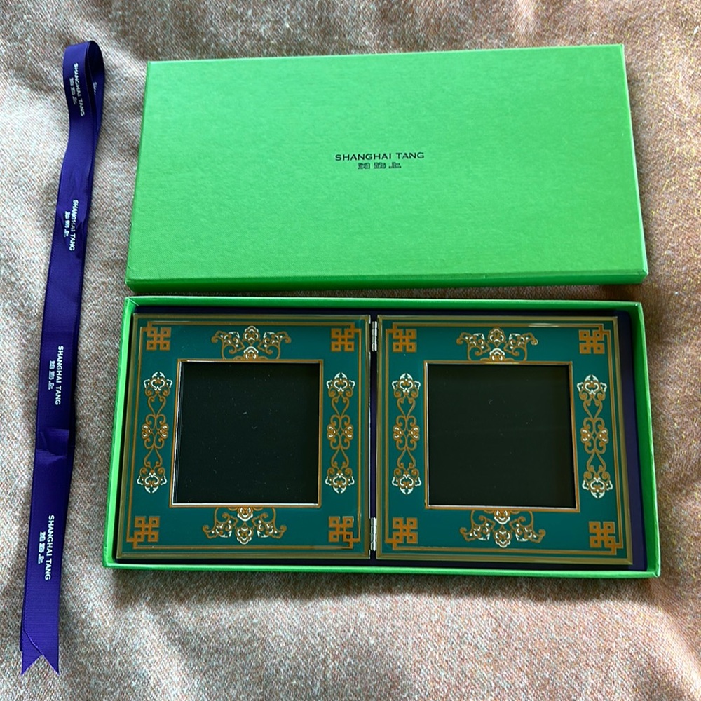 Shanghai Tang Green Enamel Double Photo Frame New in Box Gift Ribbon